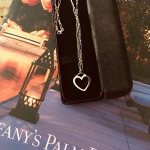 Tiffany & co 18k gold sentimental hearth pendent